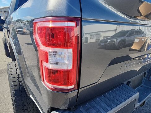 Used 2018 Ford F150 XLT w/ Equipment Group 302A Luxury AWD/4WD image 10