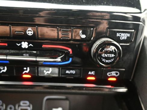 Used 2023 Jeep Grand Cherokee L Laredo AWD/4WD image 25