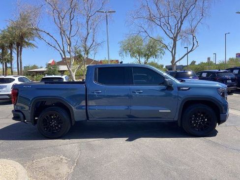 Used 2025 GMC Sierra 1500 Elevation AWD/4WD image 2