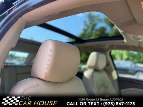 Used 2015 Cadillac SRX Luxury w/ Driver Awareness Package AWD/4WD image 18