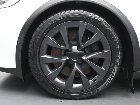 Used 2023 Tesla Model X AWD/4WD image 11