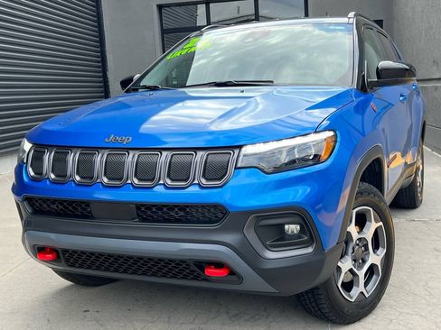 Used 2022 Jeep Compass Trailhawk w/ Trailhawk Elite Group AWD/4WD image 3