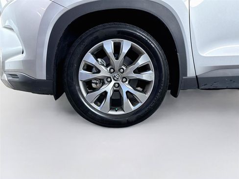 Used 2024 Toyota Grand Highlander FWD image 10