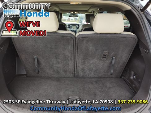Used 2016 Hyundai Santa Fe Limited w/ Option Group 04 AWD/4WD image 9