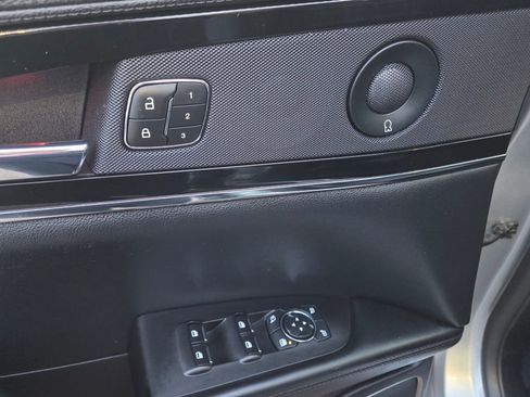 Used 2023 Lincoln Nautilus Reserve w/ Equipment Group 201A image 14