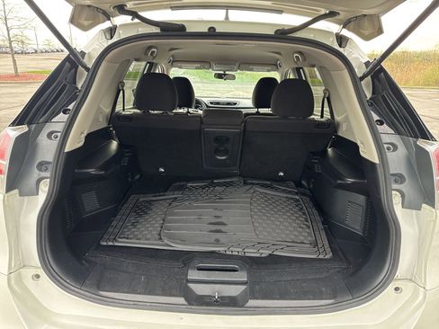 Used 2016 Nissan Rogue SV AWD/4WD image 30