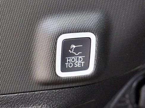 New 2026 Jeep Grand Cherokee Altitude RWD image 17