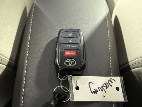 Used 2024 Toyota Corolla Cross XLE w/ Convenience Package AWD/4WD image 35