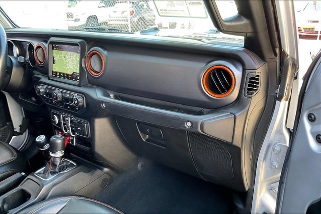 Used 2023 Jeep Gladiator Mojave AWD/4WD image 15