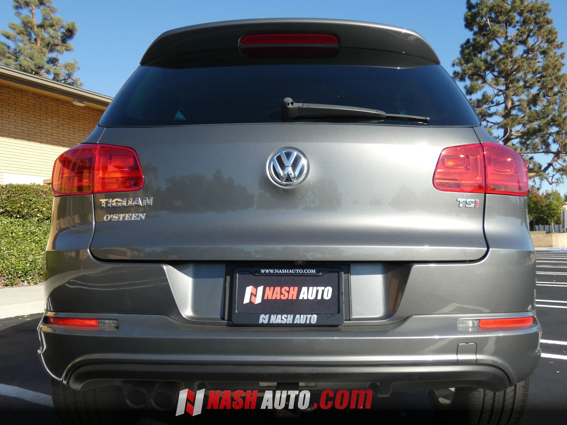 Used 2016 Volkswagen Tiguan R-Line FWD image 11