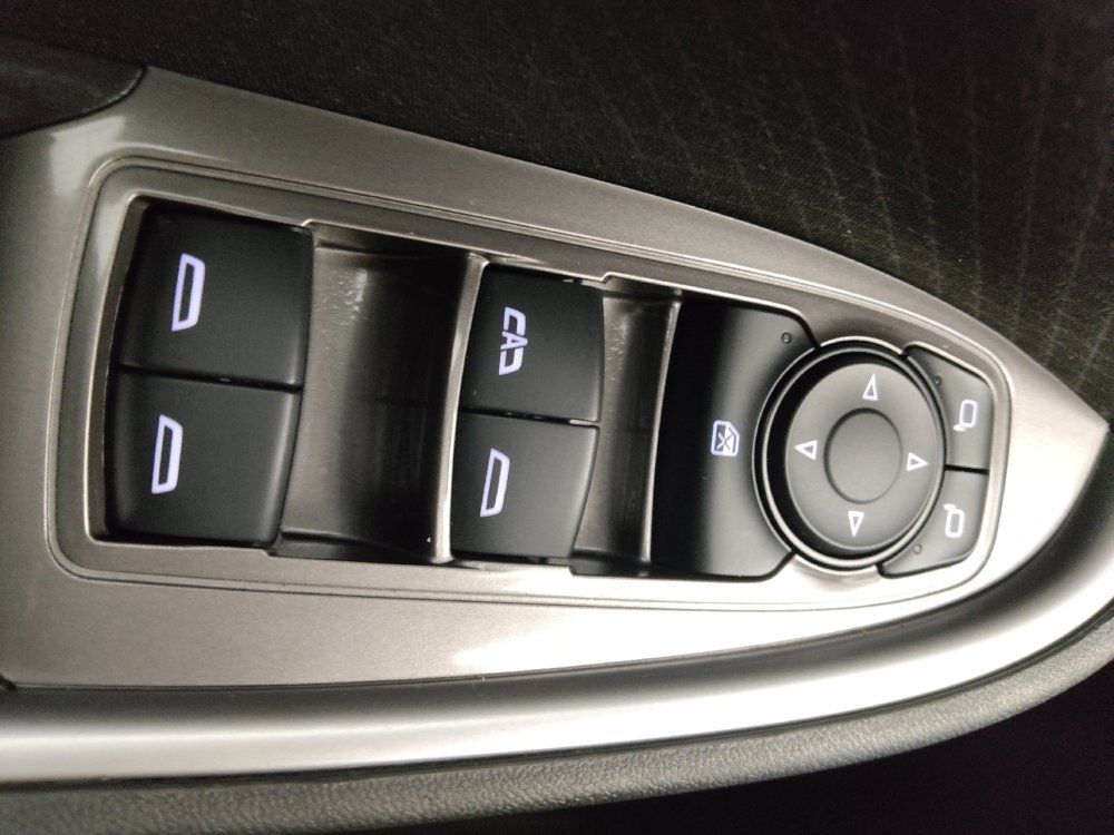 Used 2022 Chevrolet Malibu LT FWD image 27