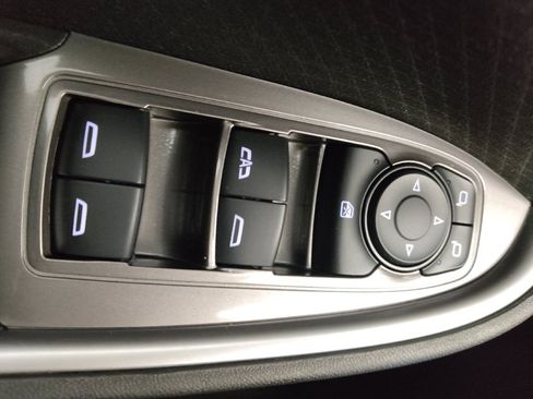 Used 2022 Chevrolet Malibu LT FWD image 27