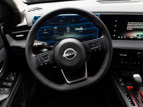 New 2026 Nissan Kicks SR AWD/4WD image 11