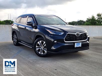 Used 2022 Toyota Highlander XLE