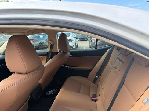 Used 2016 Lexus IS 200t RWD image 18