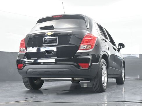 Used 2020 Chevrolet Trax LS image 44