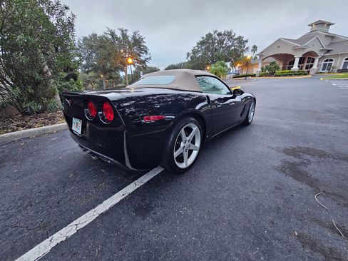 Used 2006 Chevrolet Corvette Convertible w/ Preferred Equipment Group image 9