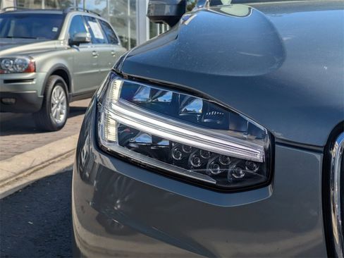 Used 2018 Volvo XC90 T6 Momentum image 10