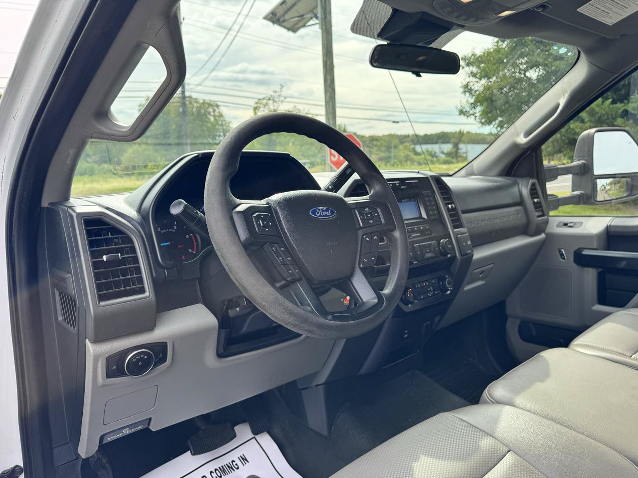 Used 2020 Ford F550 2WD Regular Cab Super Duty image 13