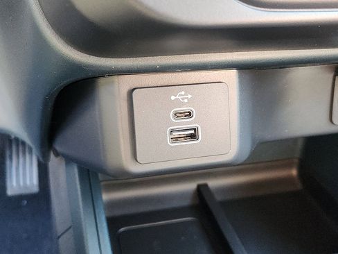 New 2025 Ford Maverick XL w/ Equipment Group 101A image 15