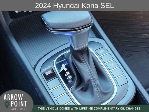 Used 2024 Hyundai Kona SEL image 28