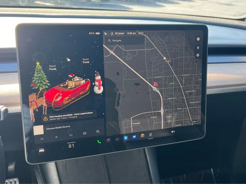 Used 2022 Tesla Model Y Performance AWD/4WD image 32