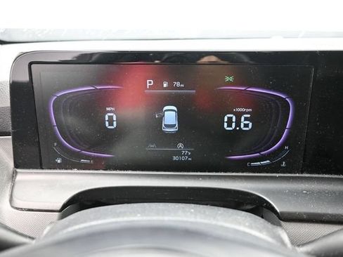 Used 2024 Kia Seltos LX AWD/4WD image 25