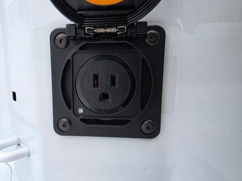 Used 2026 Chevrolet Silverado 1500 LTZ image 14