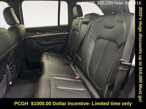 New 2025 Jeep Grand Cherokee Limited image 24