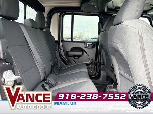 New 2026 Jeep Gladiator Sport image 17