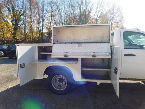 Used 2012 Chevrolet Silverado 3500 W/T image 15
