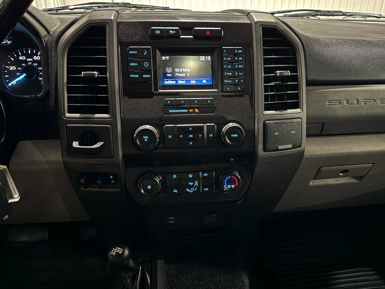 Used 2019 Ford F550 4x4 Regular Cab Super Duty image 15