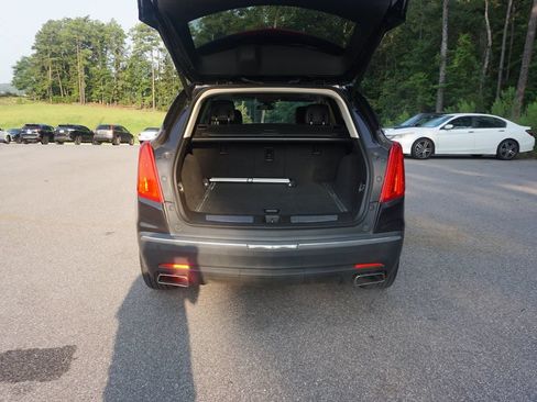Used 2017 Cadillac XT5 Premium Luxury FWD image 13