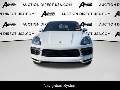 Used 2023 Porsche Cayenne Coupe image 2