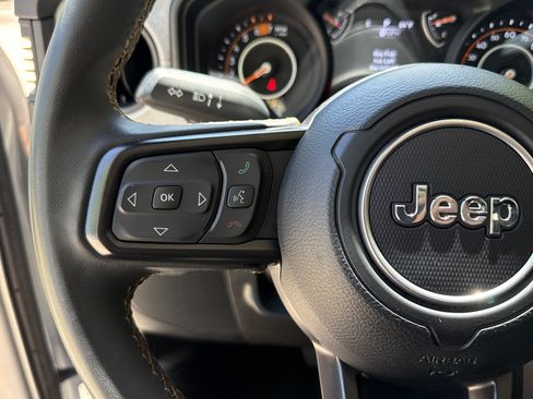 Used 2024 Jeep Wrangler Unlimited Sport AWD/4WD image 24