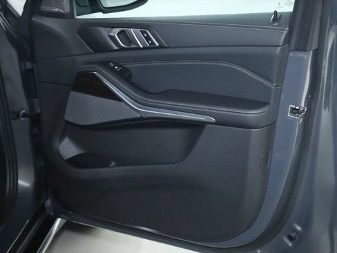 Used 2024 BMW X5 xDrive40i w/ Premium Package AWD/4WD image 36