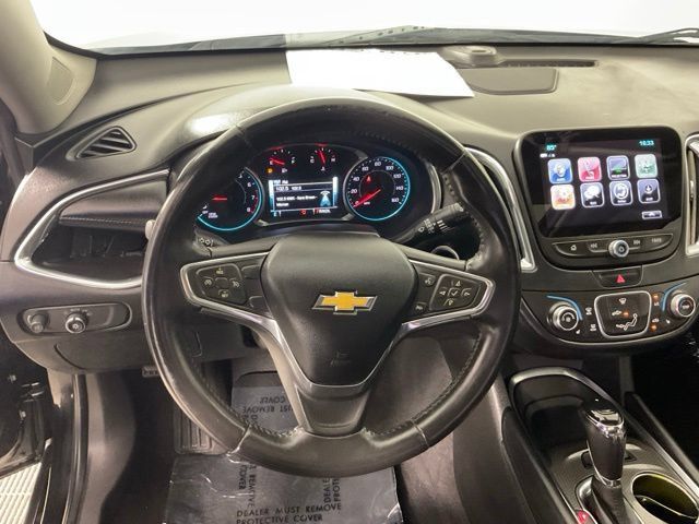Used 2017 Chevrolet Malibu LT w/ Leather Package FWD image 20