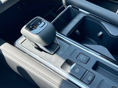 New 2026 Nissan Pathfinder SV FWD image 16