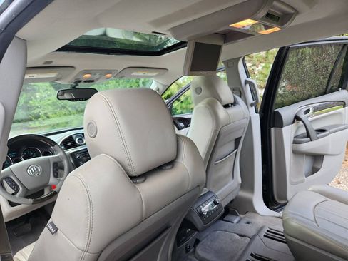 Used 2015 Buick Enclave Leather FWD image 17