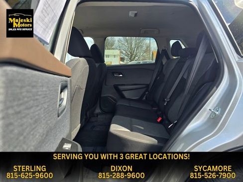 Used 2023 Nissan Rogue SV image 23