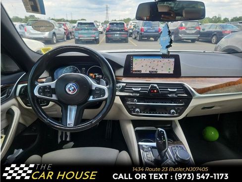 Used 2019 BMW 540i w/ M Sport Package RWD image 6