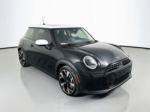 Certified 2025 MINI Cooper 2-Door Hardtop image 3