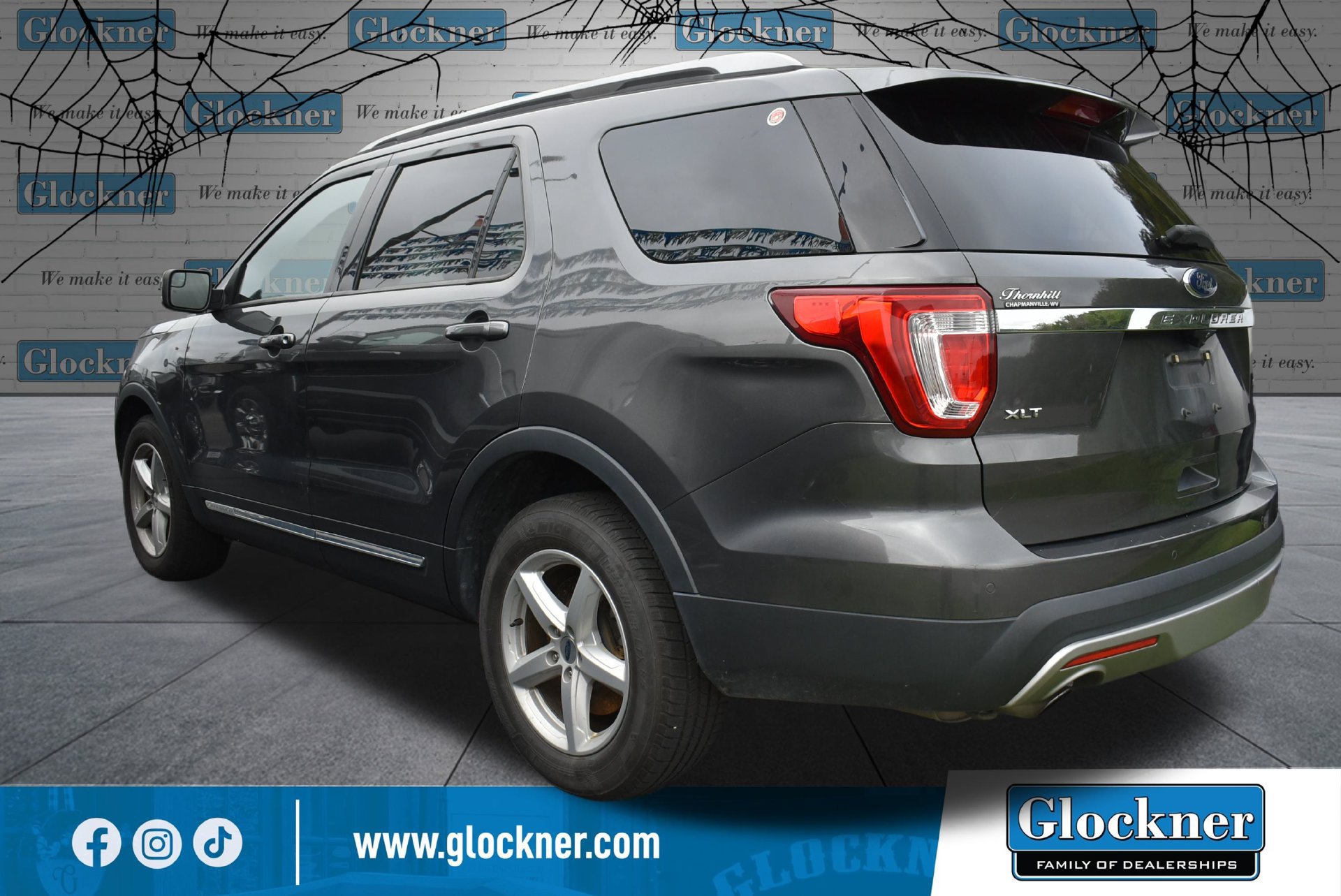 Used 2017 Ford Explorer XLT w/ Equipment Group 202A AWD/4WD image 17