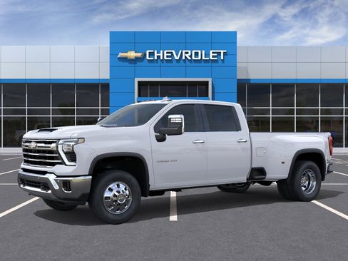 New 2026 Chevrolet Silverado 3500 LTZ w/ LTZ Plus Package AWD/4WD image 2