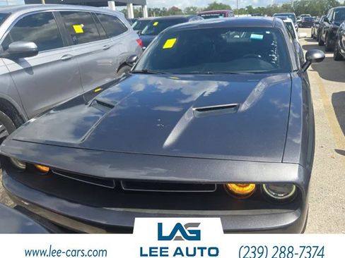 Used 2015 Dodge Challenger R/T Plus RWD image 3
