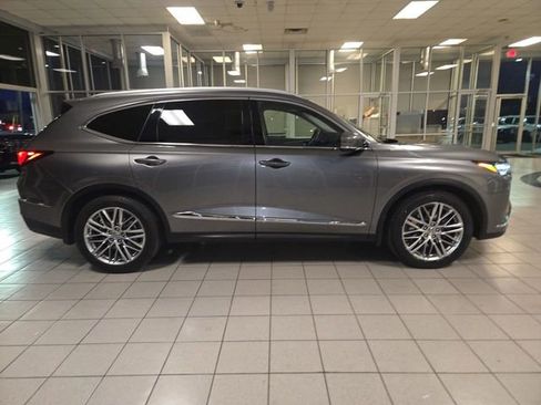 Certified 2023 Acura MDX SH-AWD w/ Advance Package image 9