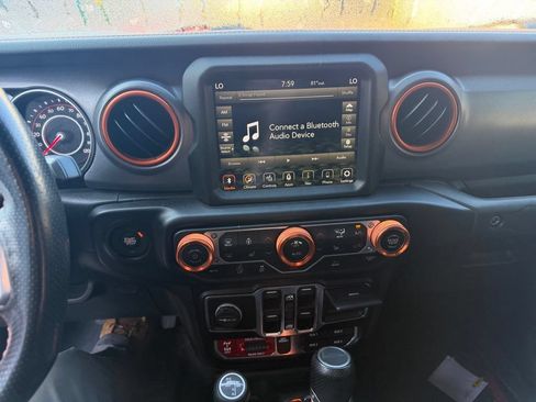 Used 2022 Jeep Gladiator Mojave w/ LED Lighting Group AWD/4WD image 14