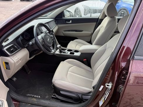 Used 2016 Kia Optima LX image 8