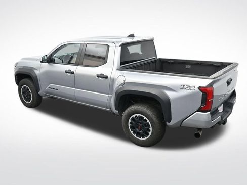 Used 2024 Toyota Tacoma TRD Off-Road image 27
