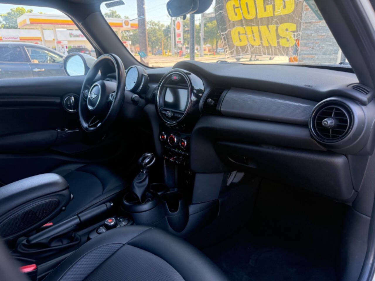 Used 2019 MINI Cooper 4-Door Hardtop FWD image 24